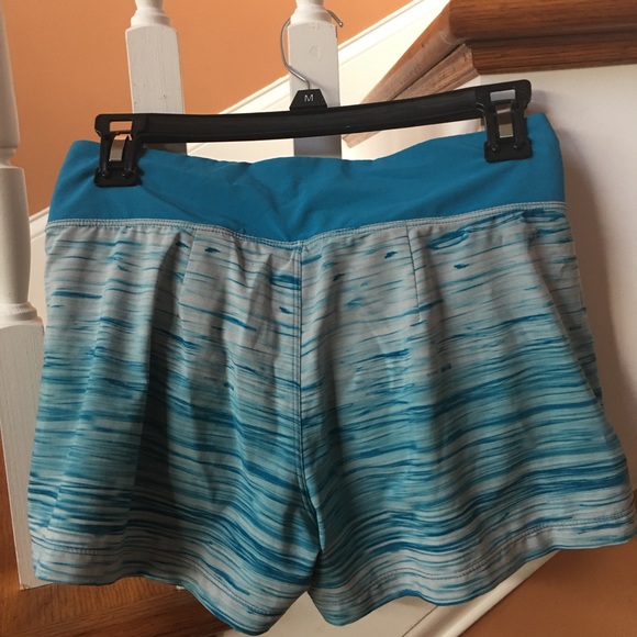 Nike XS Dri-Fit shorts w/pockets and inner pant - Picture 5 of 8